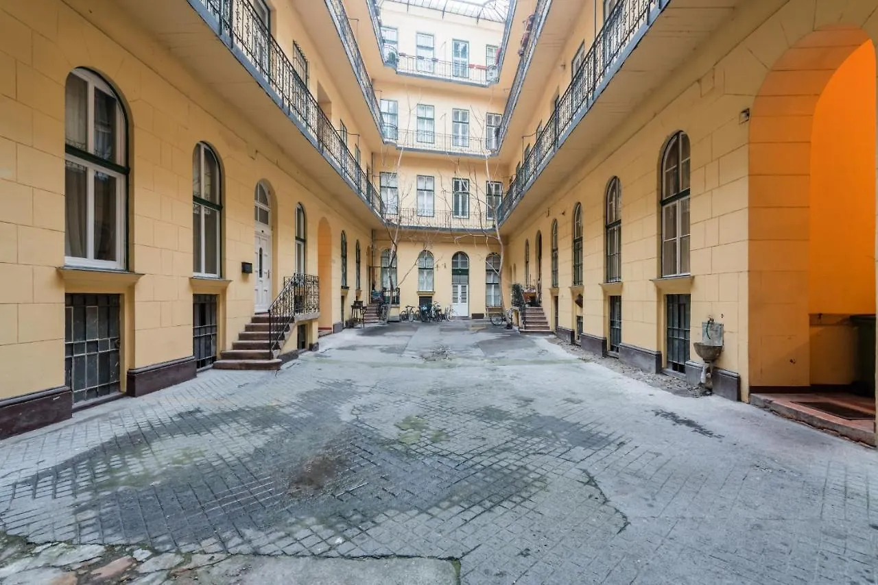 Apartman Pal Loft In Central Budapest